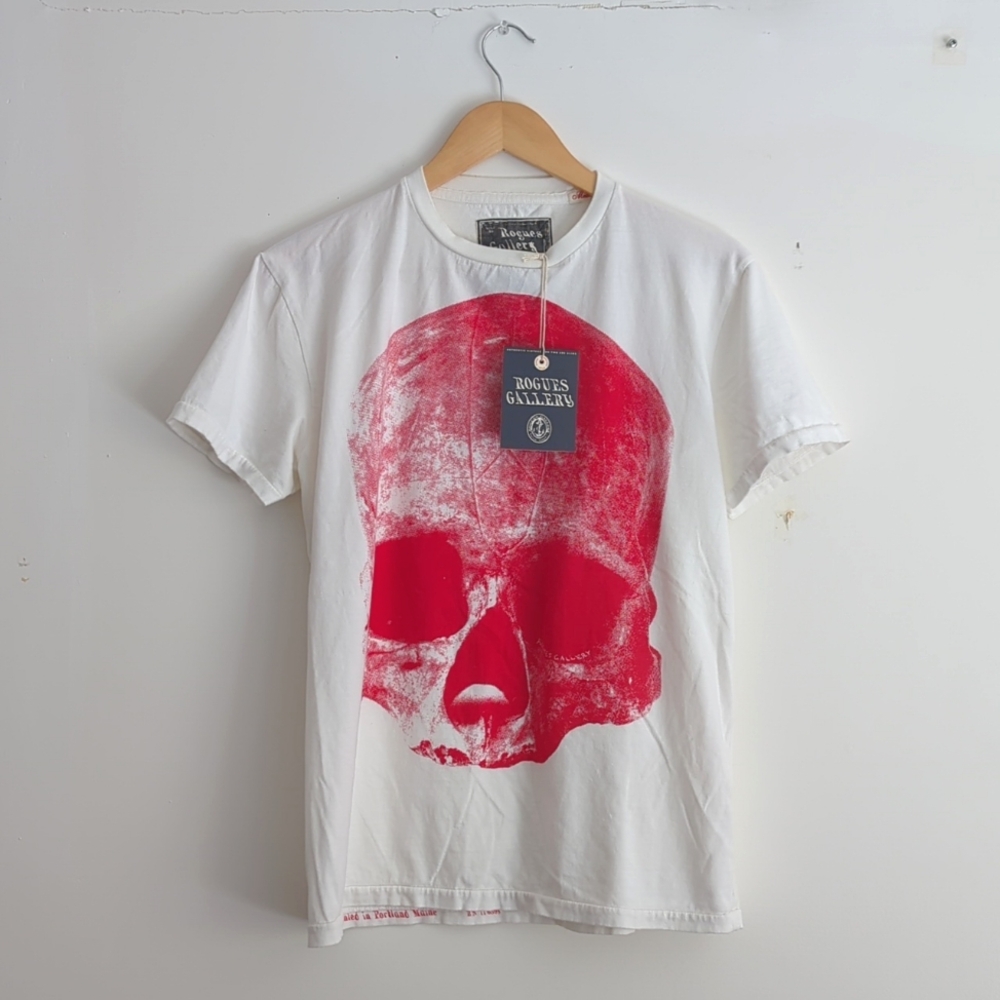 Vintage Rogues Gallery White T Shirt with Red Skull- "Excavation Skull" USA
